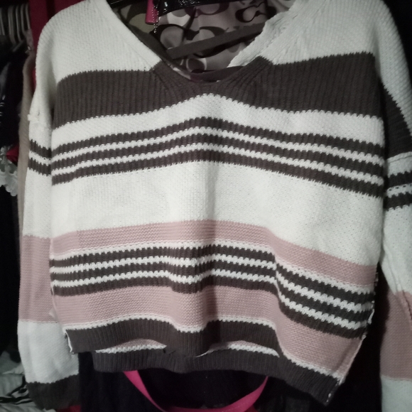 Crop top - Picture 4 of 4